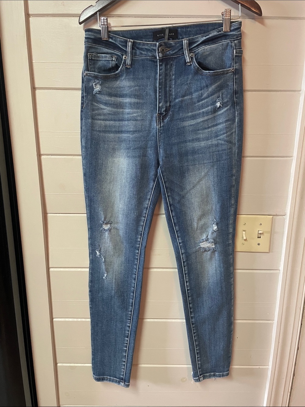 Risen High Rise Skinny Jeans Distressed Hem Size 29.